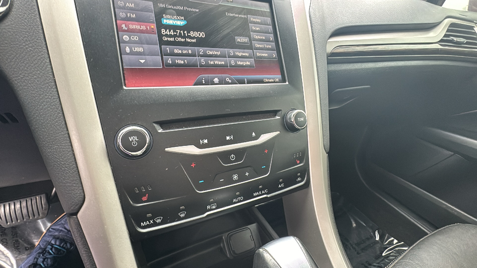 2014 Ford Fusion SE 18