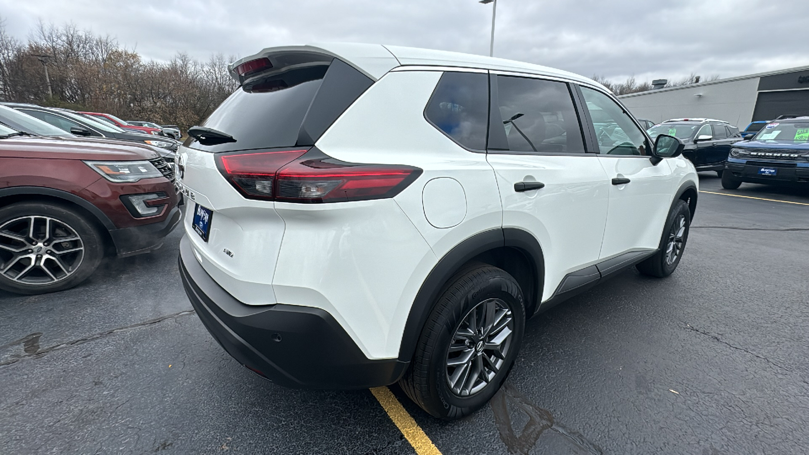 2021 Nissan Rogue S 3