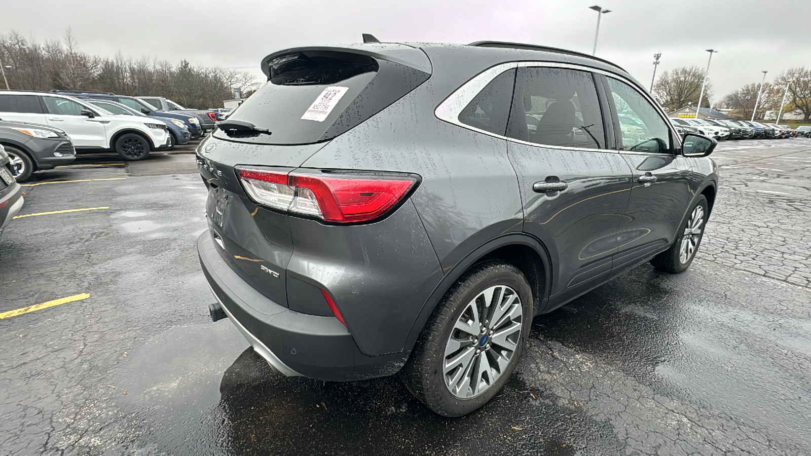 2022 Ford Escape Titanium 3