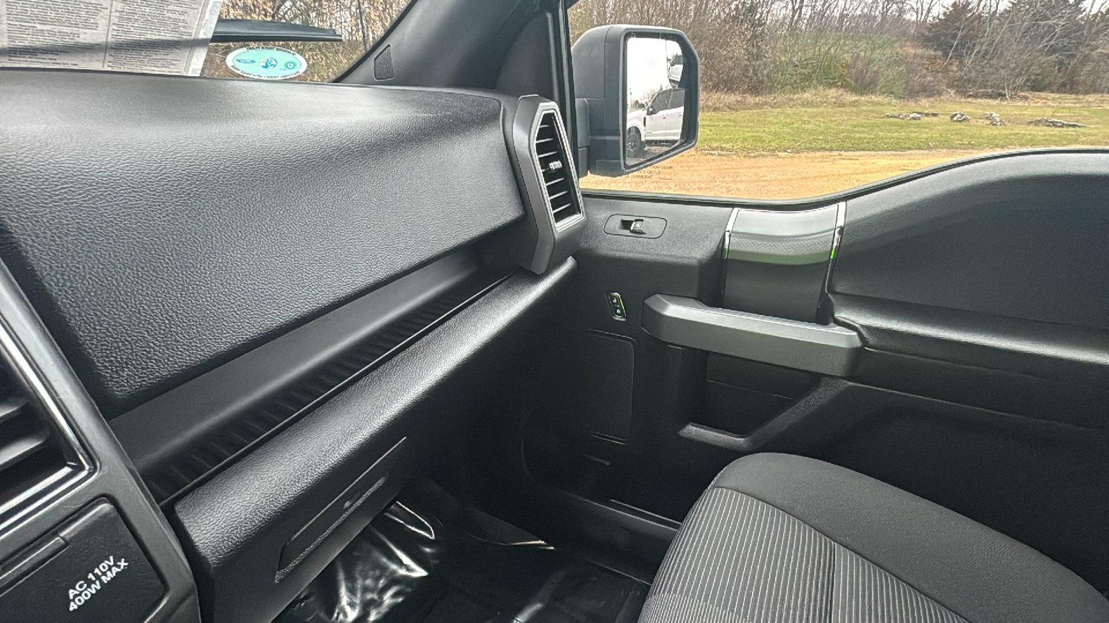 2017 Ford F-150 XLT 22