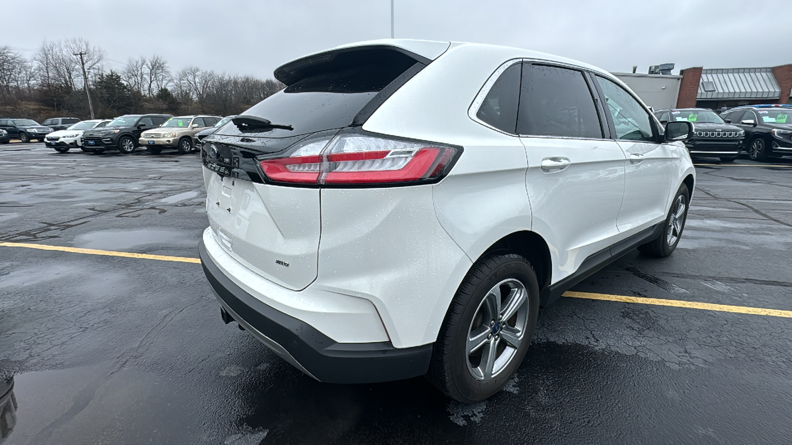 2021 Ford Edge SEL 3