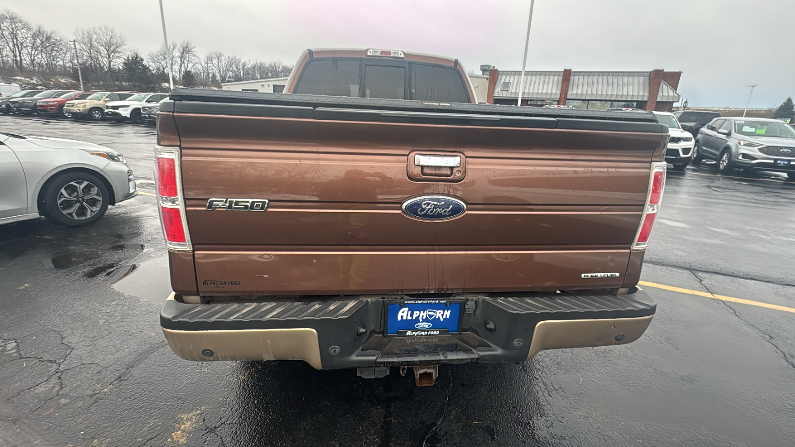 2011 Ford F-150 Lariat 25