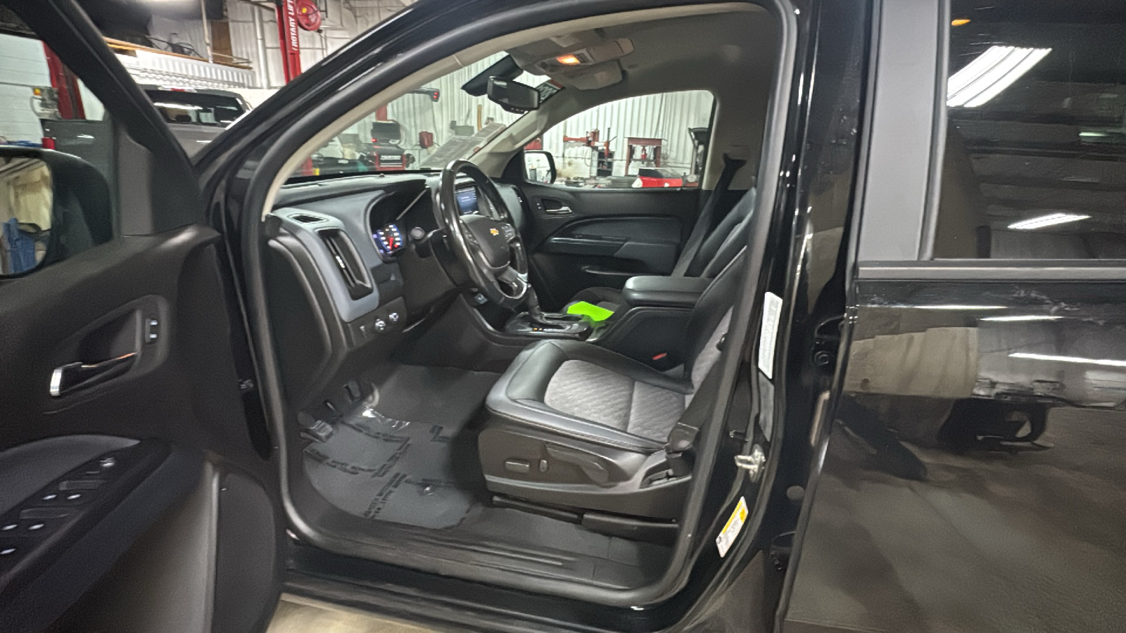 2021 Chevrolet Colorado Z71 7