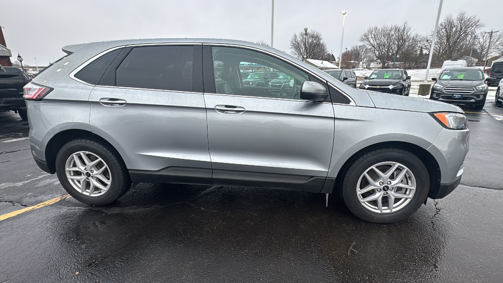 2024 Ford Edge SEL 2