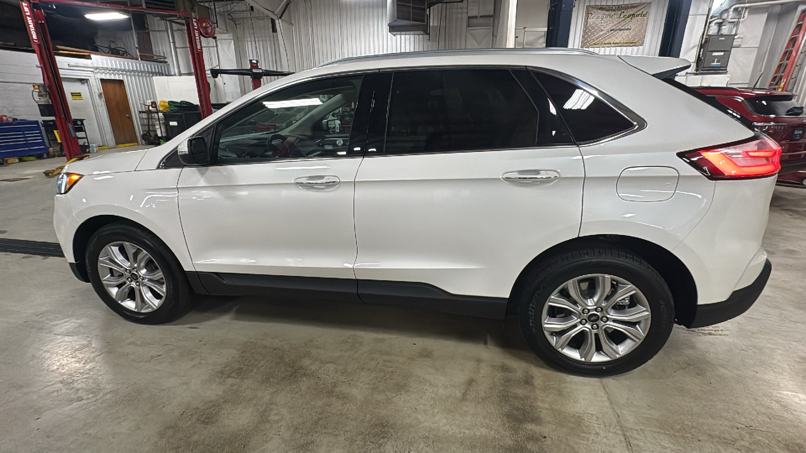 2024 Ford Edge Titanium 5