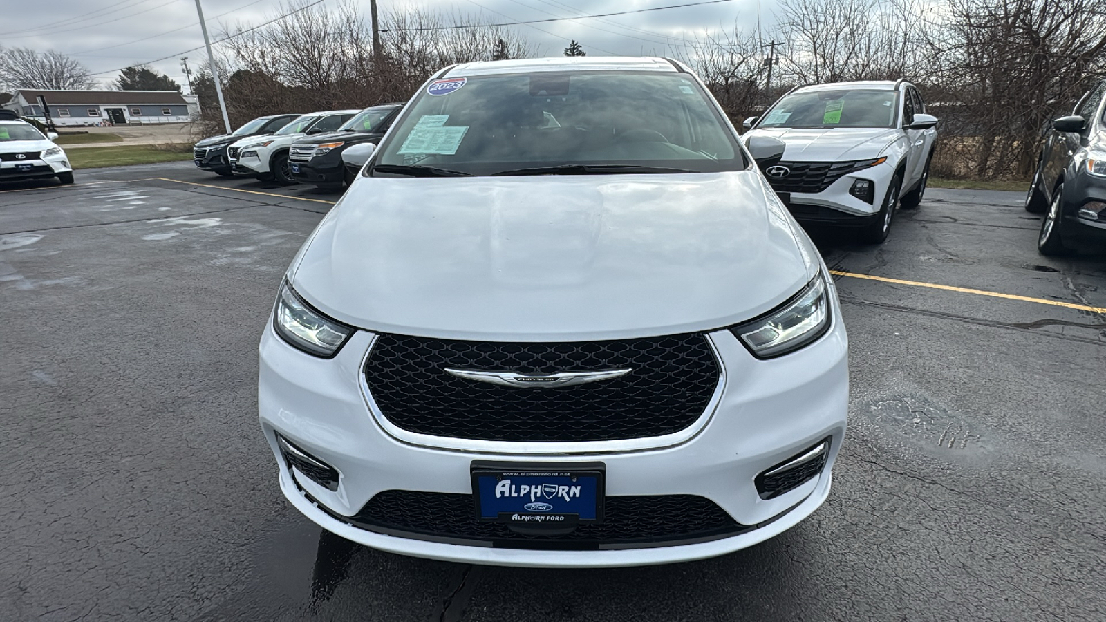 2023 Chrysler Pacifica Touring L 6