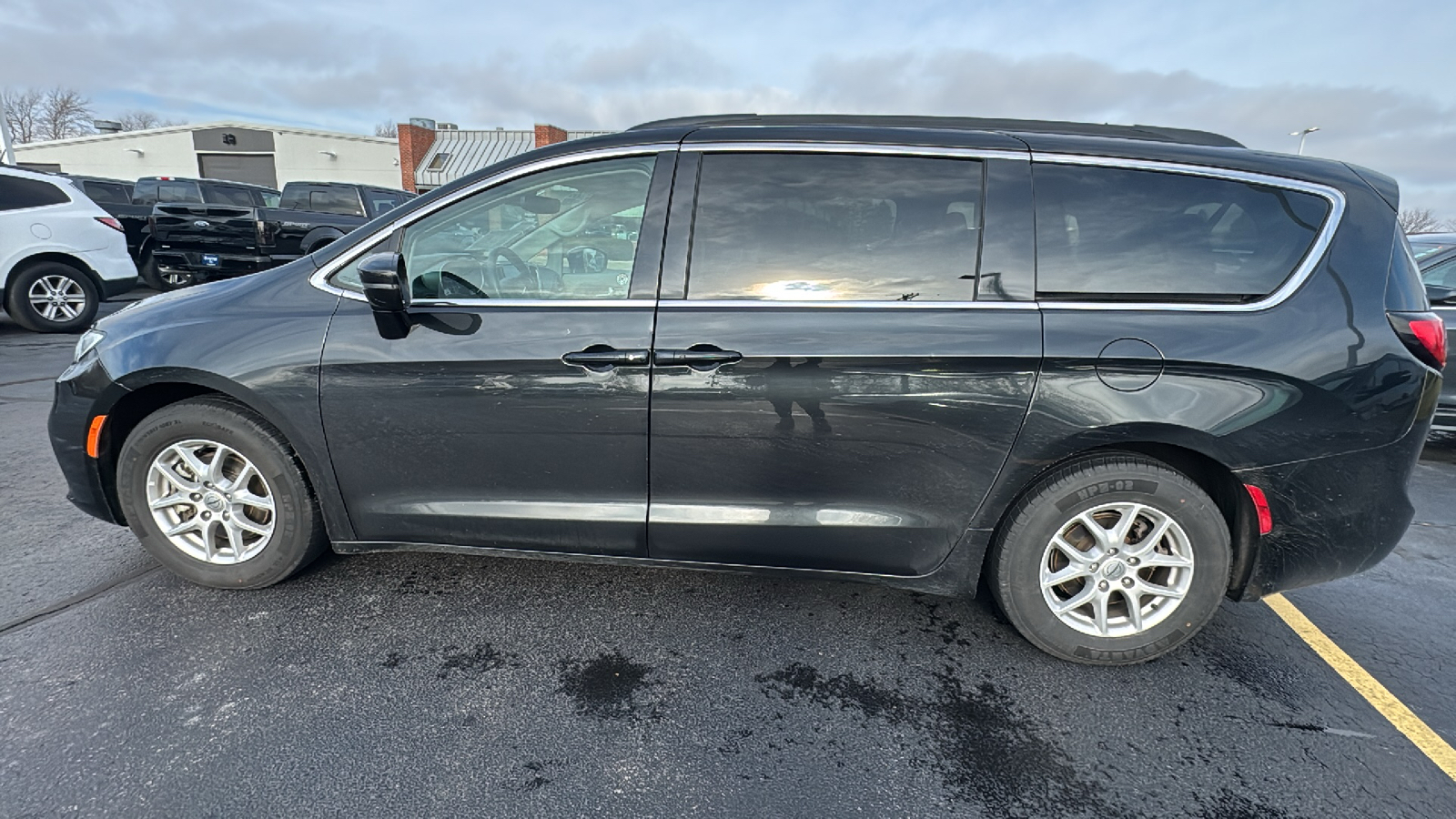 2022 Chrysler Pacifica Touring L 5