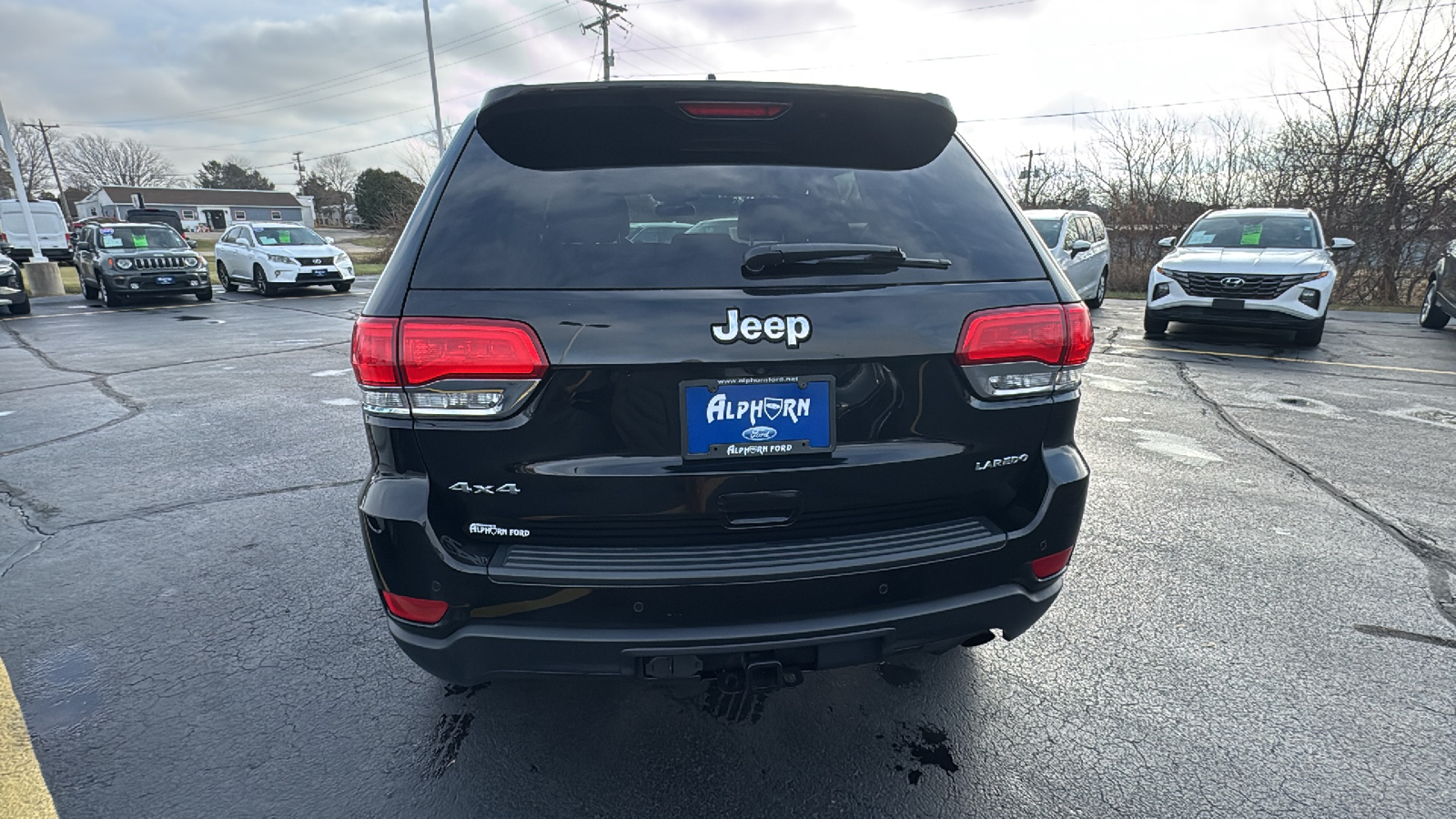 2019 Jeep Grand Cherokee Laredo E 25