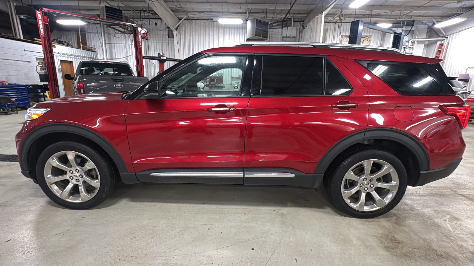 2020 Ford Explorer Platinum 5