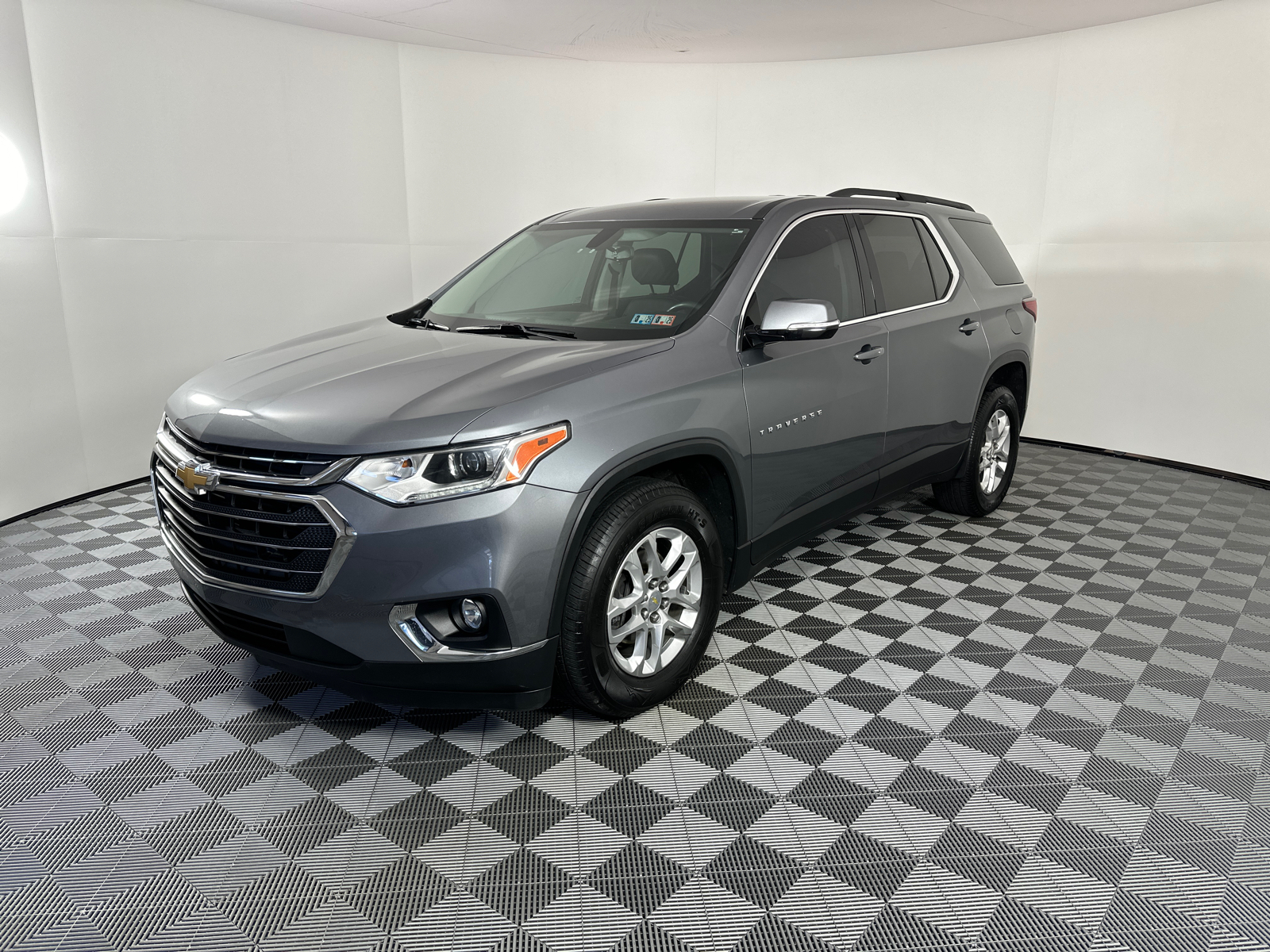 2019 Chevrolet Traverse  3