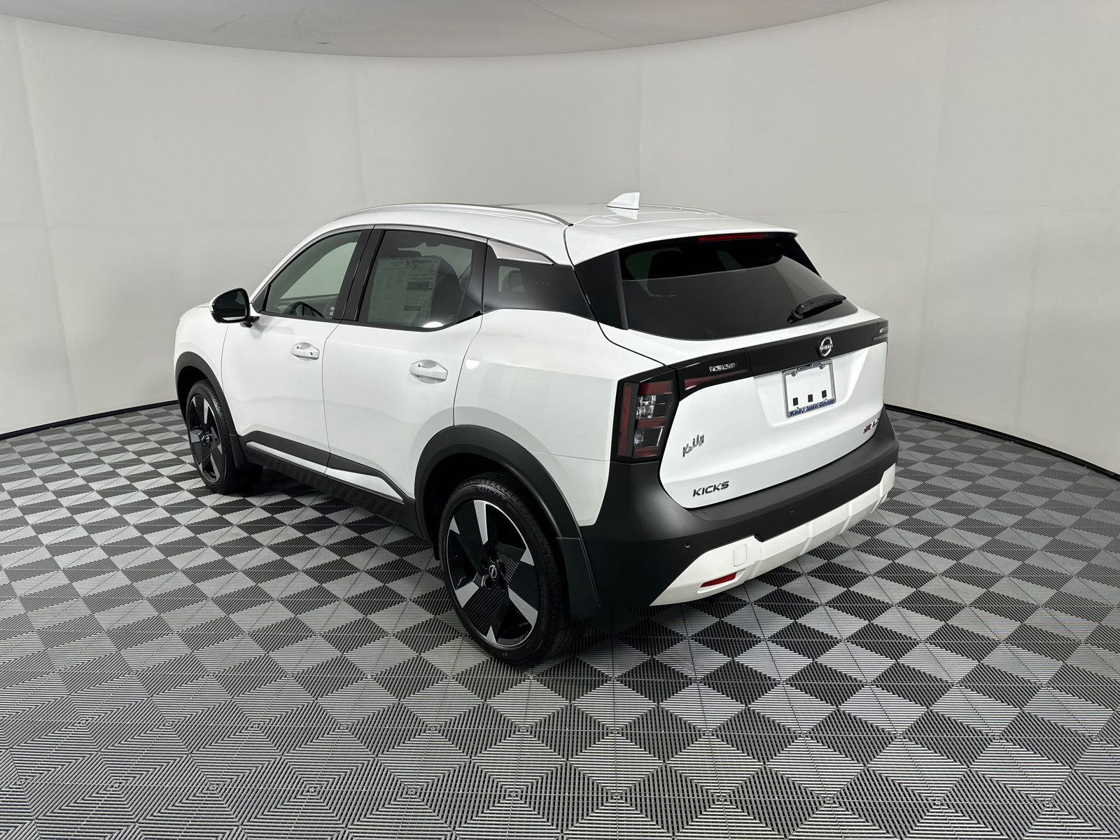 2025 Nissan Kicks  5