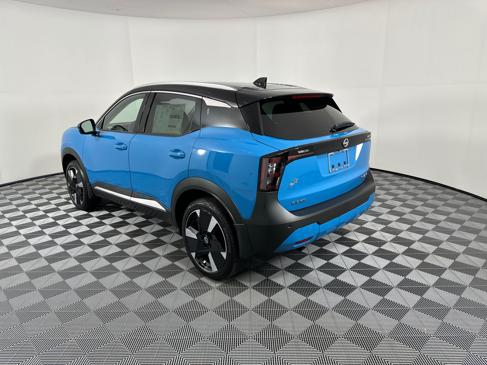 2025 Nissan Kicks  5