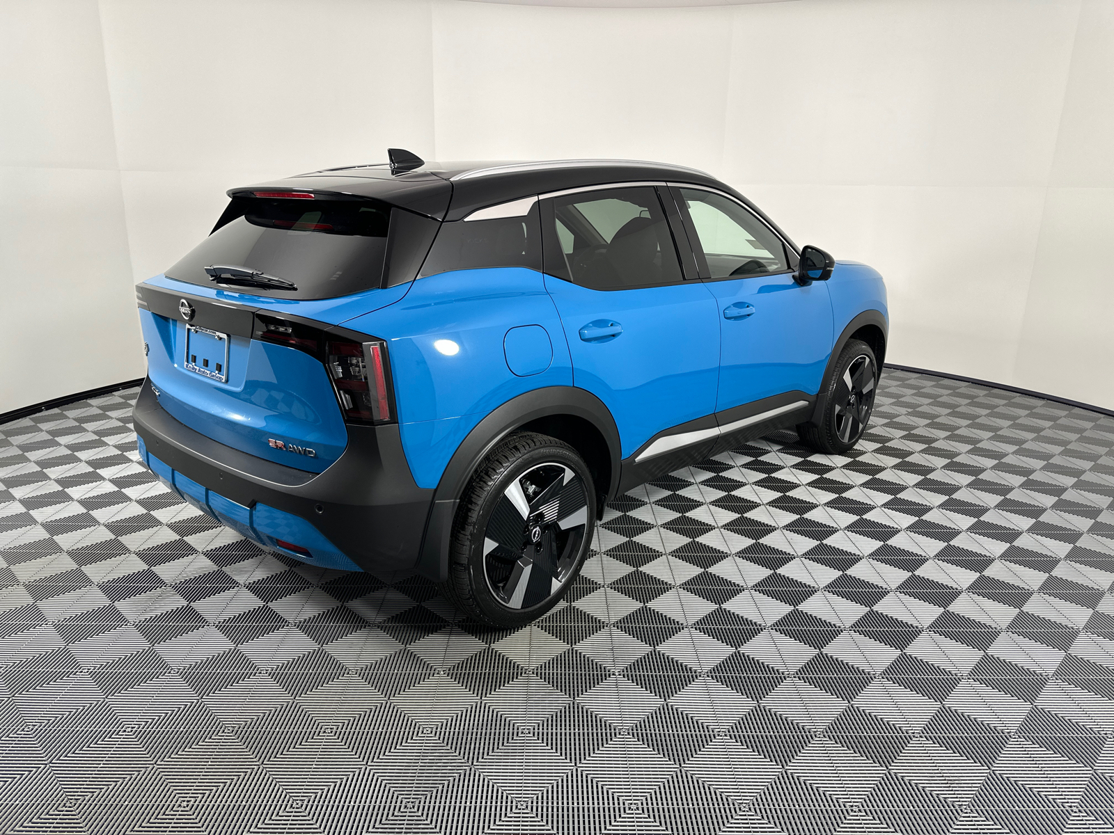 2025 Nissan Kicks  7