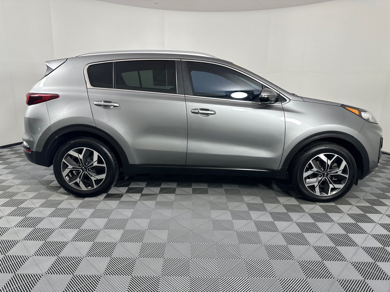 2021 Kia Sportage  8