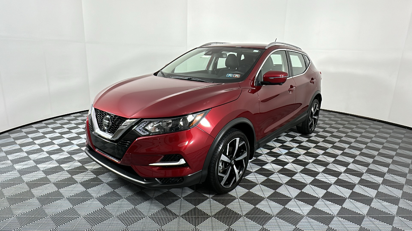 2022 Nissan Rogue Sport SL 3