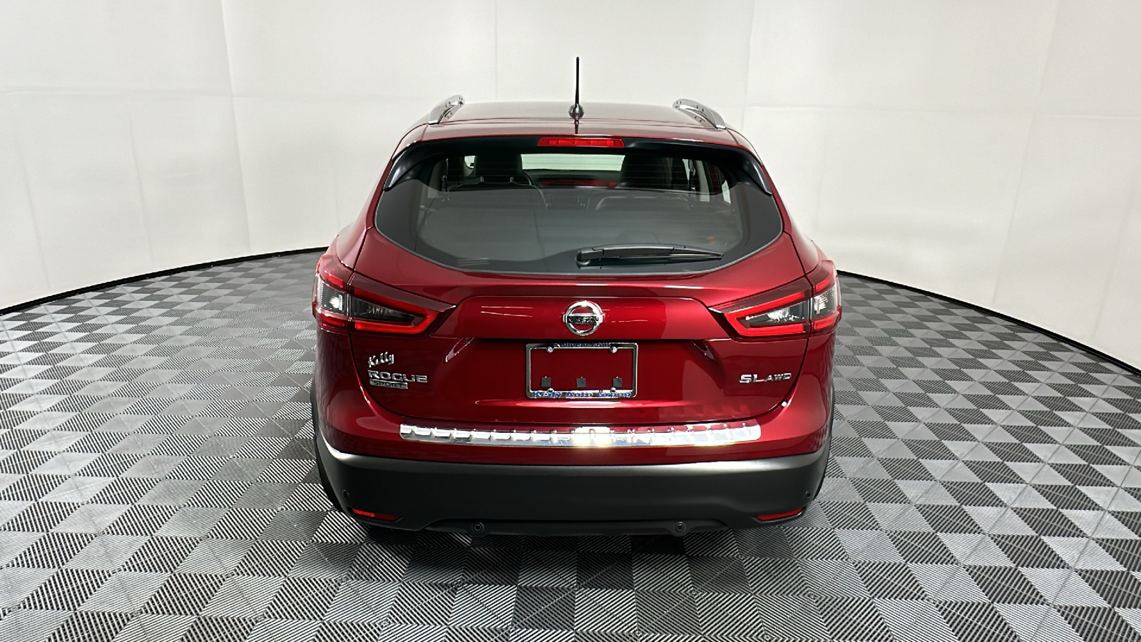 2022 Nissan Rogue Sport SL 6