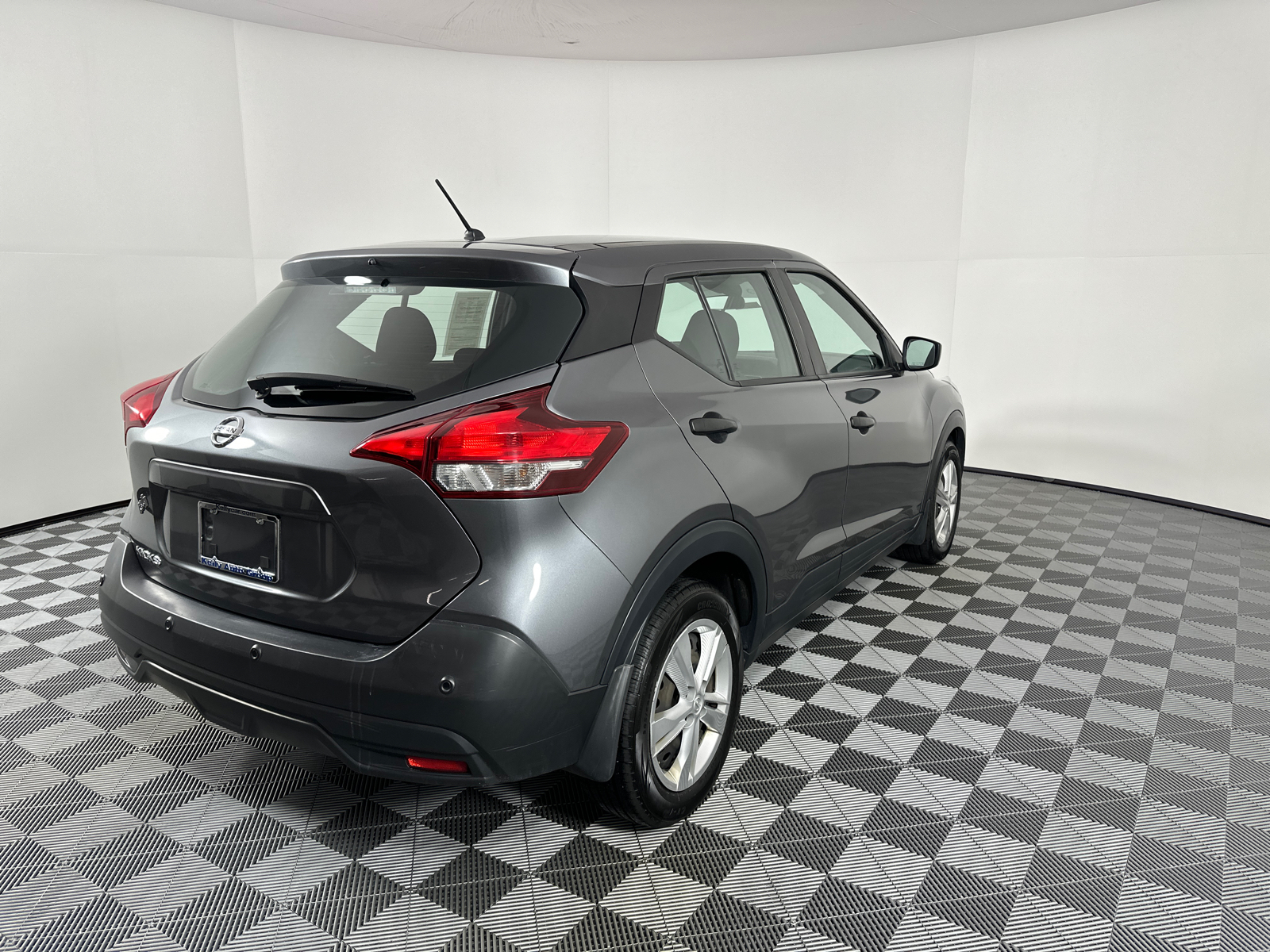 2020 Nissan Kicks S 7