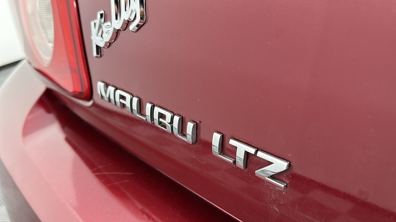 2011 Chevrolet Malibu  10
