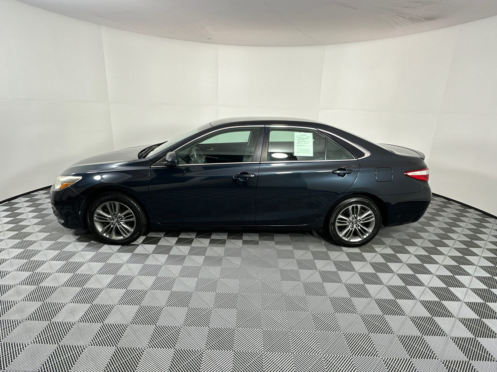 2016 Toyota Camry  4