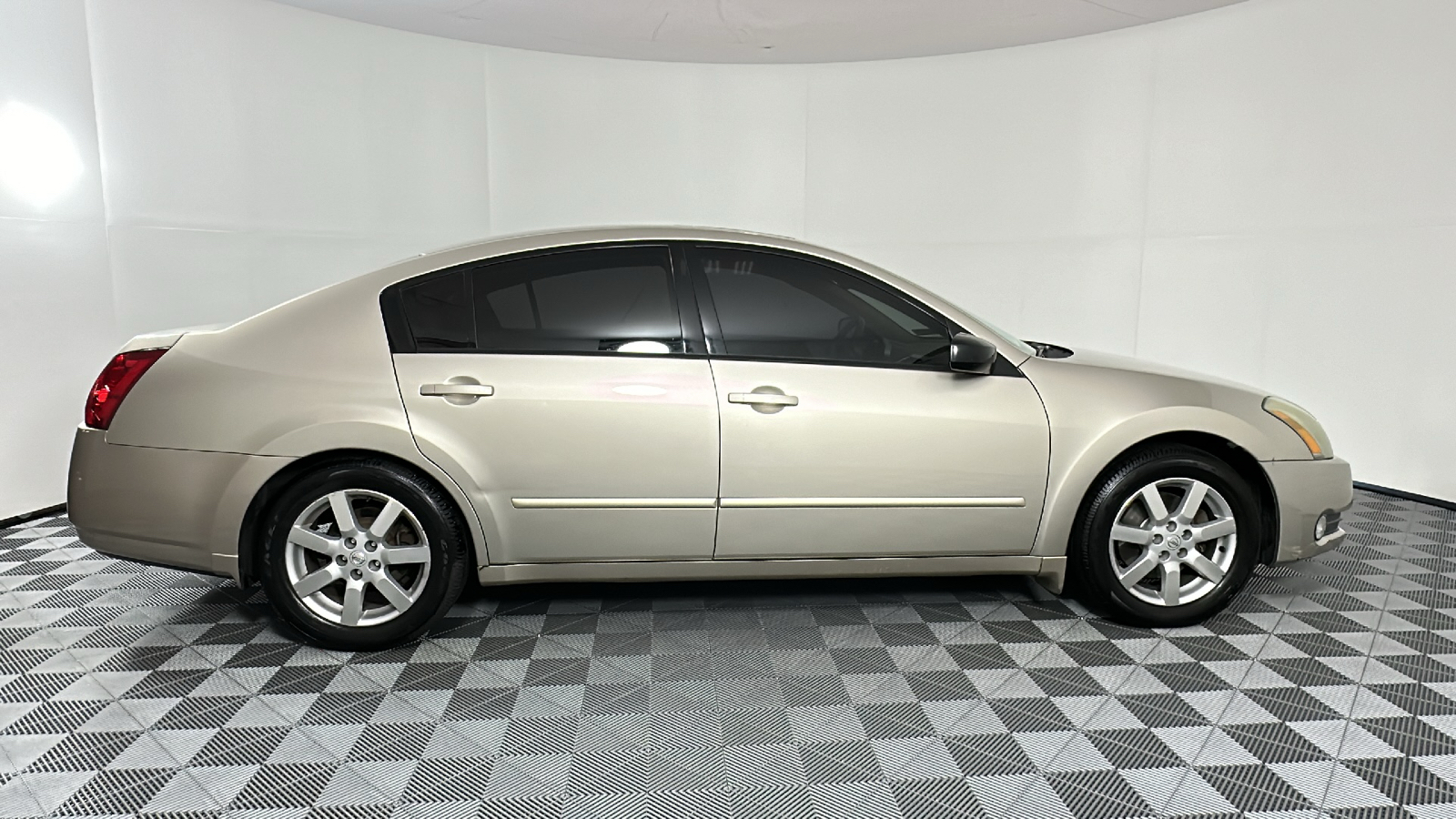 2006 Nissan Maxima  8