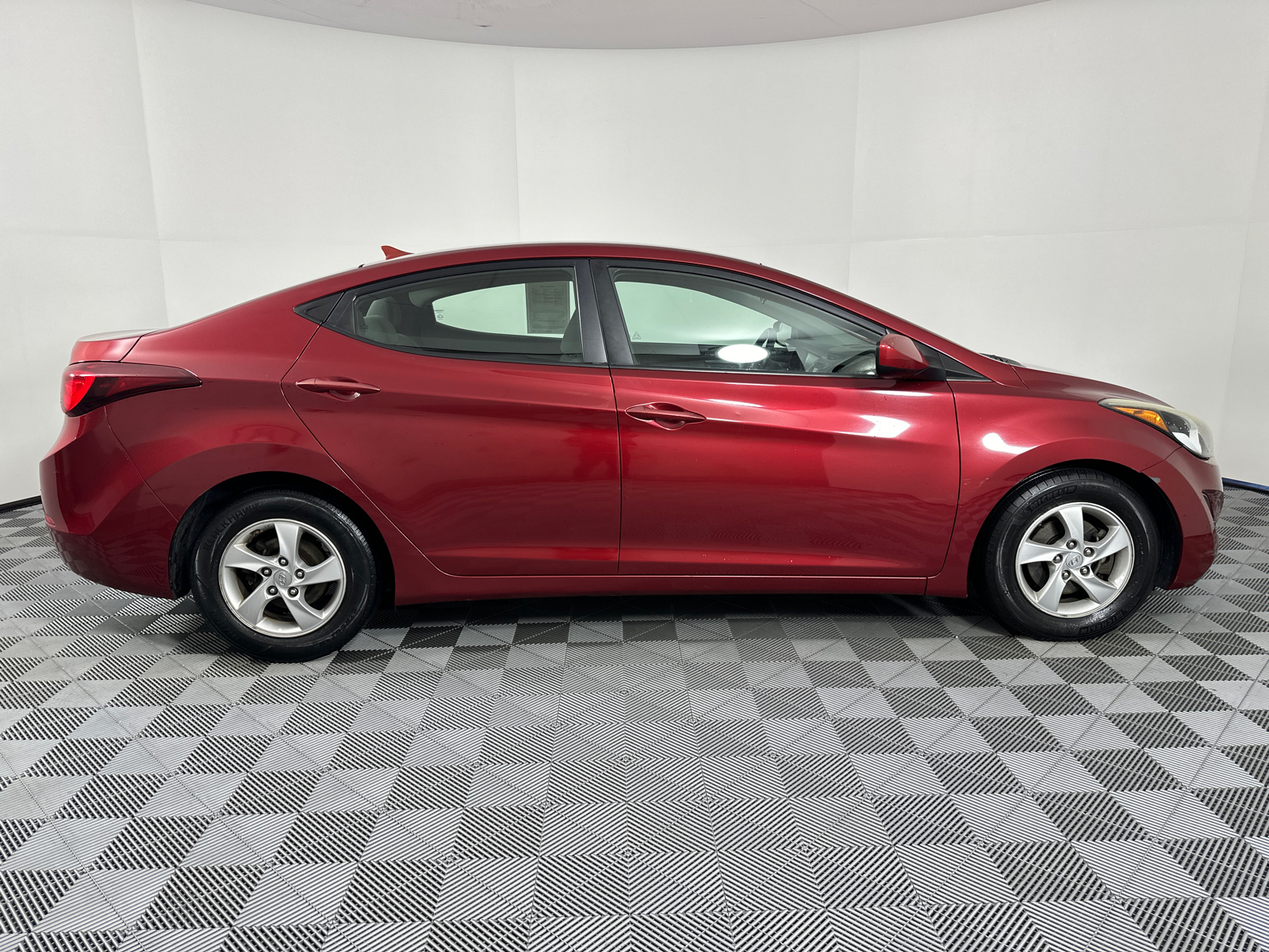 2014 Hyundai Elantra SE 8