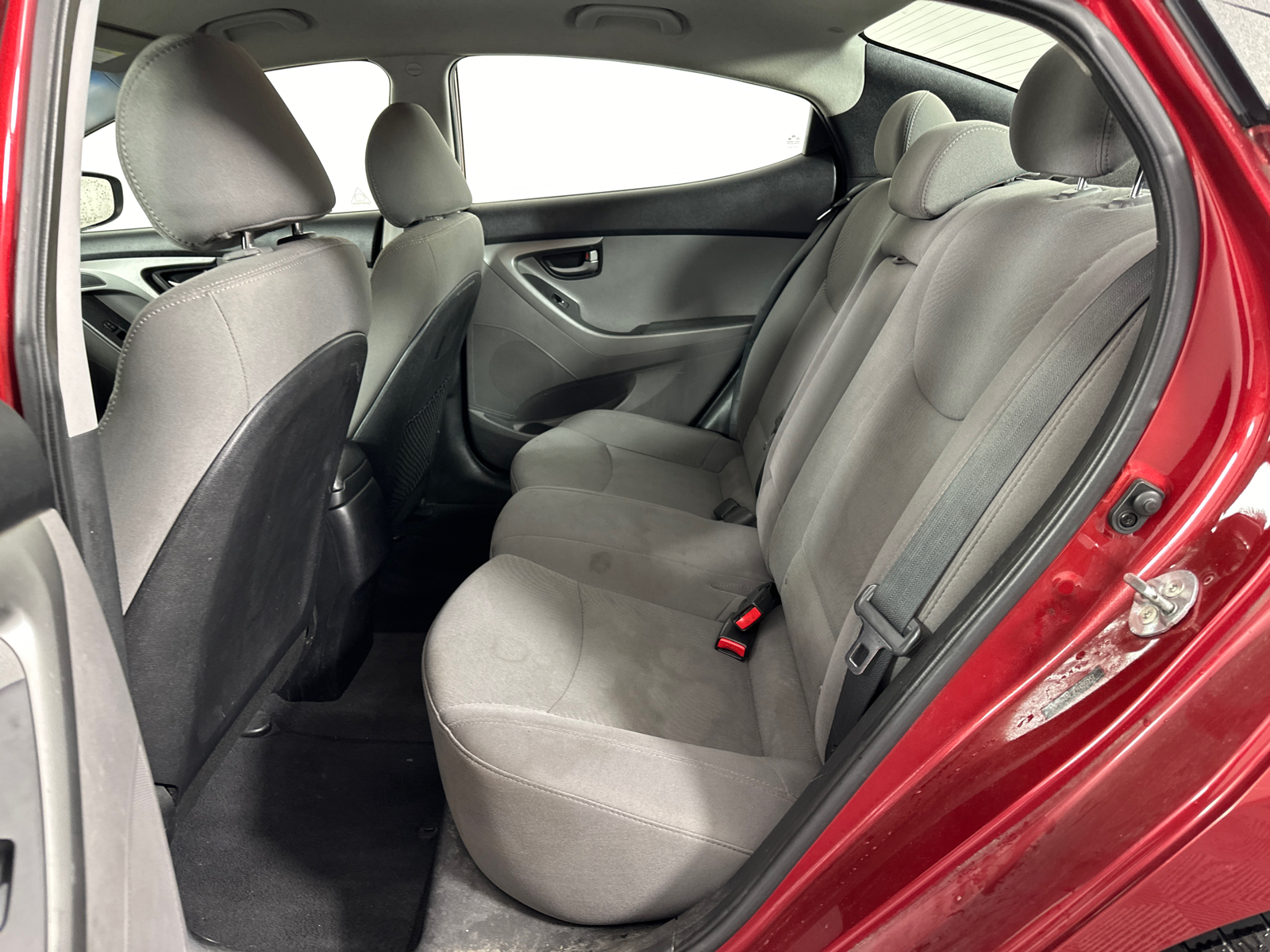 2014 Hyundai Elantra SE 16