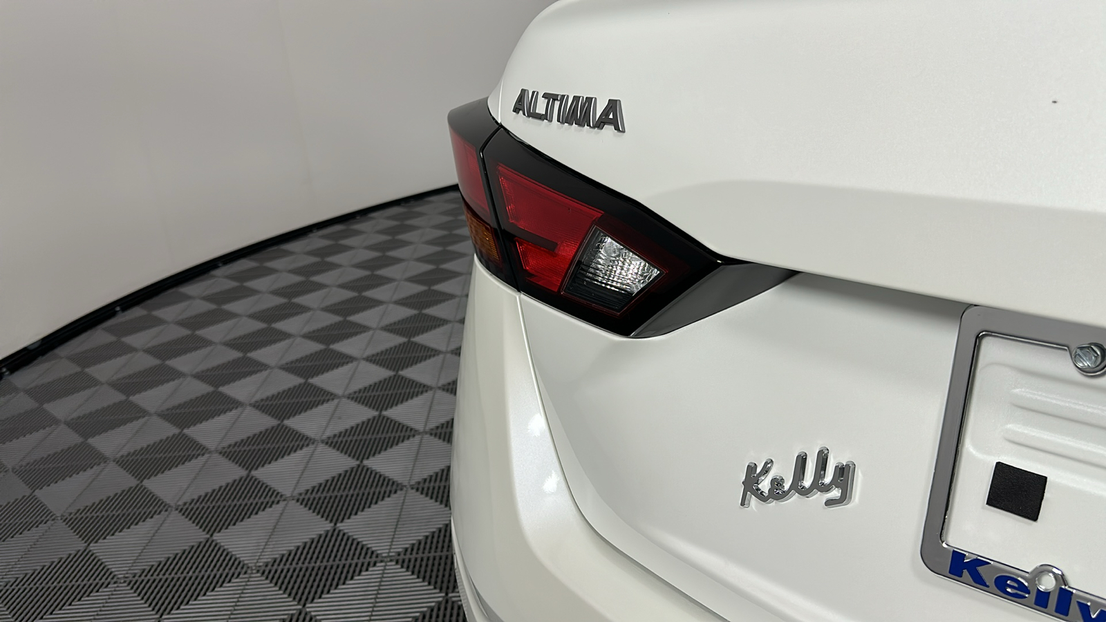 2024 Nissan Altima 2.5 SL 9