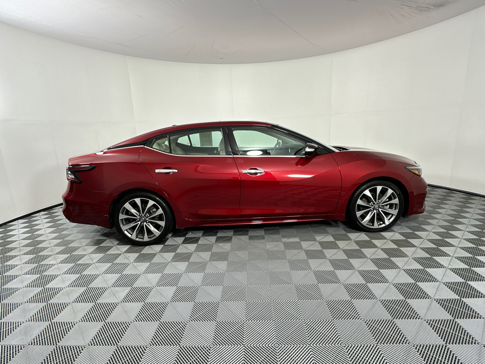 2022 Nissan Maxima Platinum 8