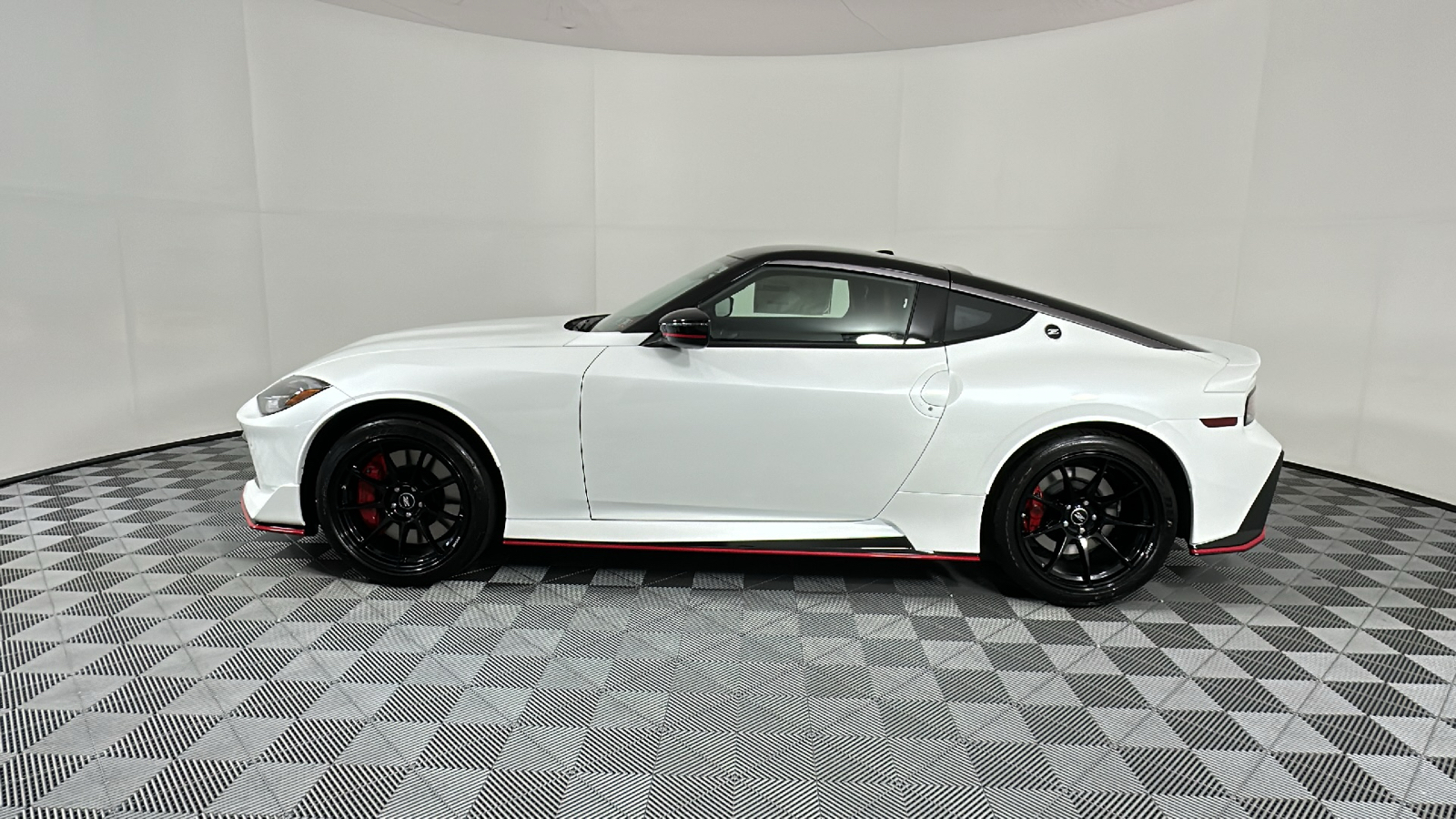 2024 Nissan Z NISMO 4