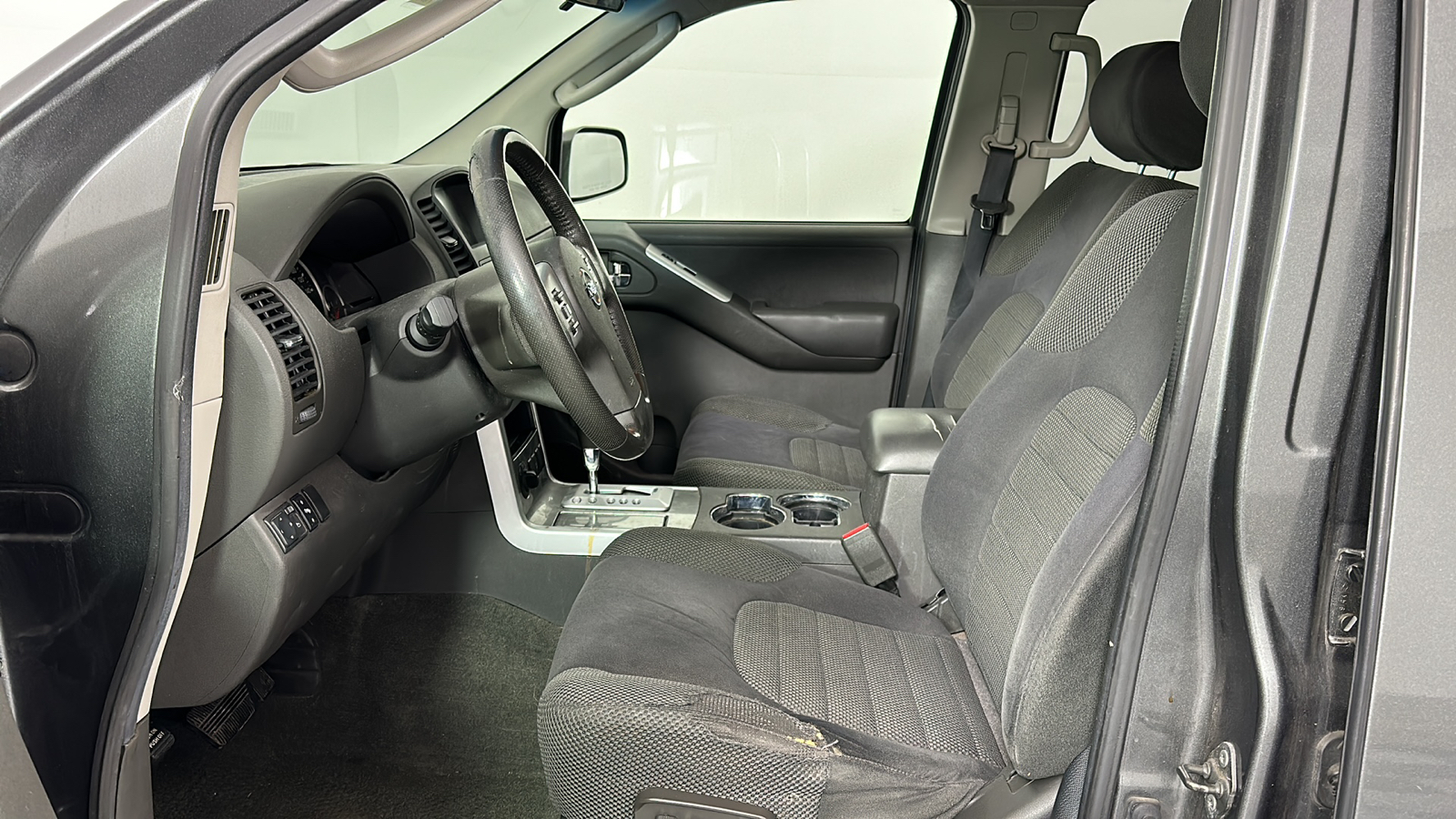 2009 Nissan Pathfinder  23