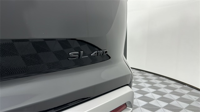 2024 Nissan Pathfinder SL 9