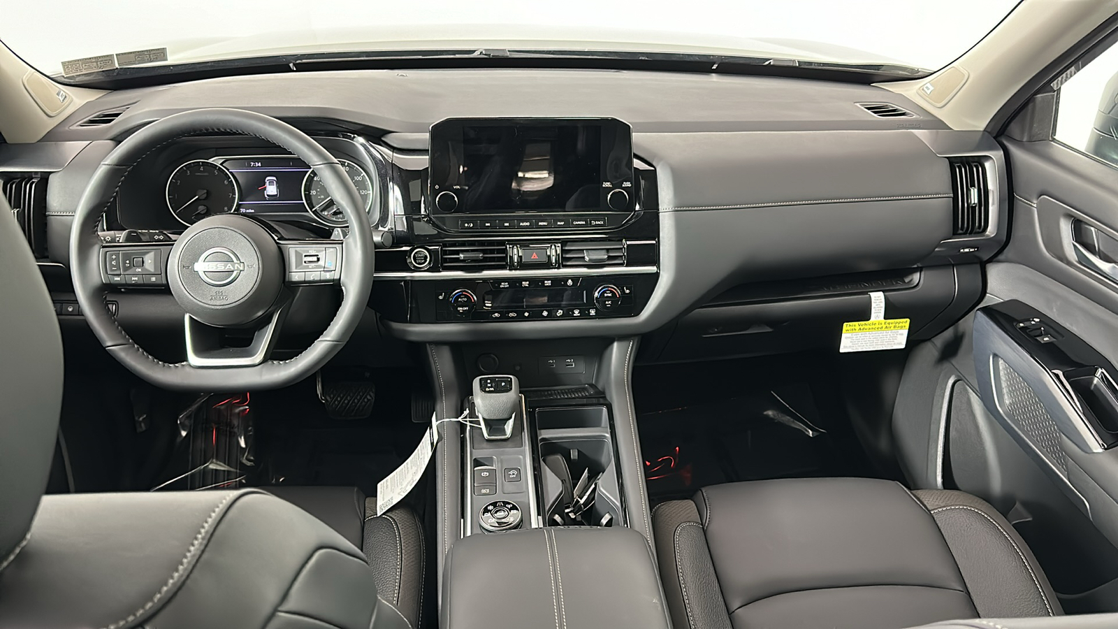 2024 Nissan Pathfinder SL 19
