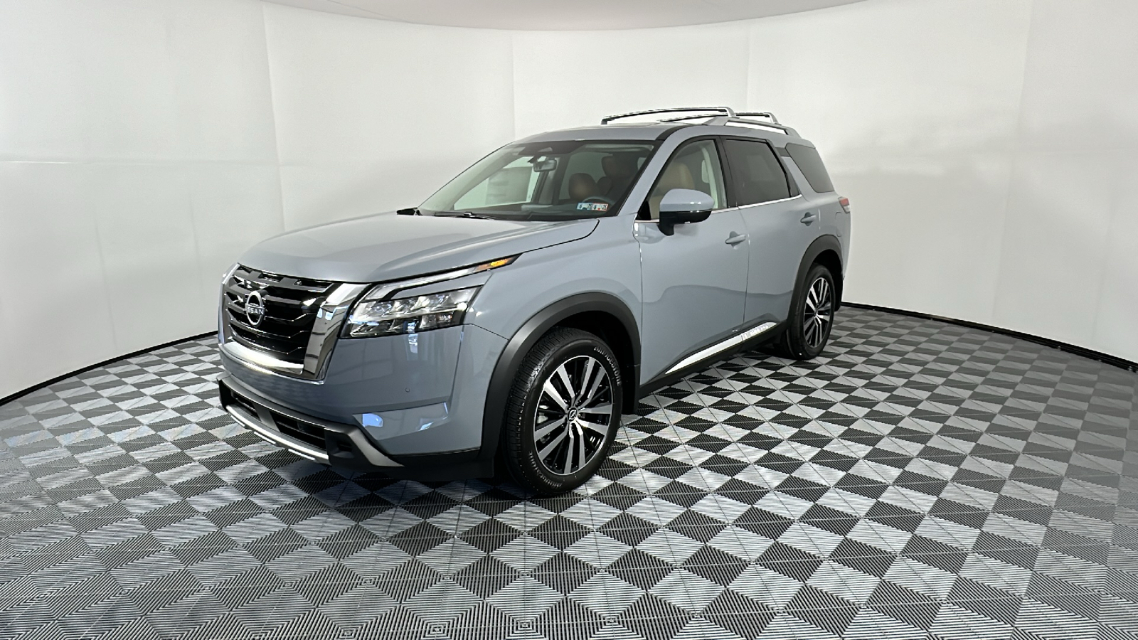 2024 Nissan Pathfinder Platinum 3