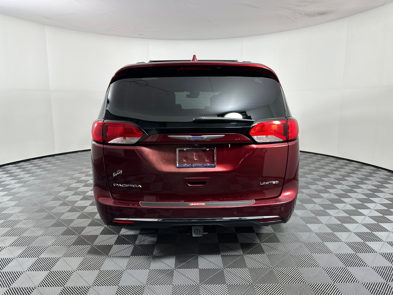 2018 Chrysler Pacifica Limited 6