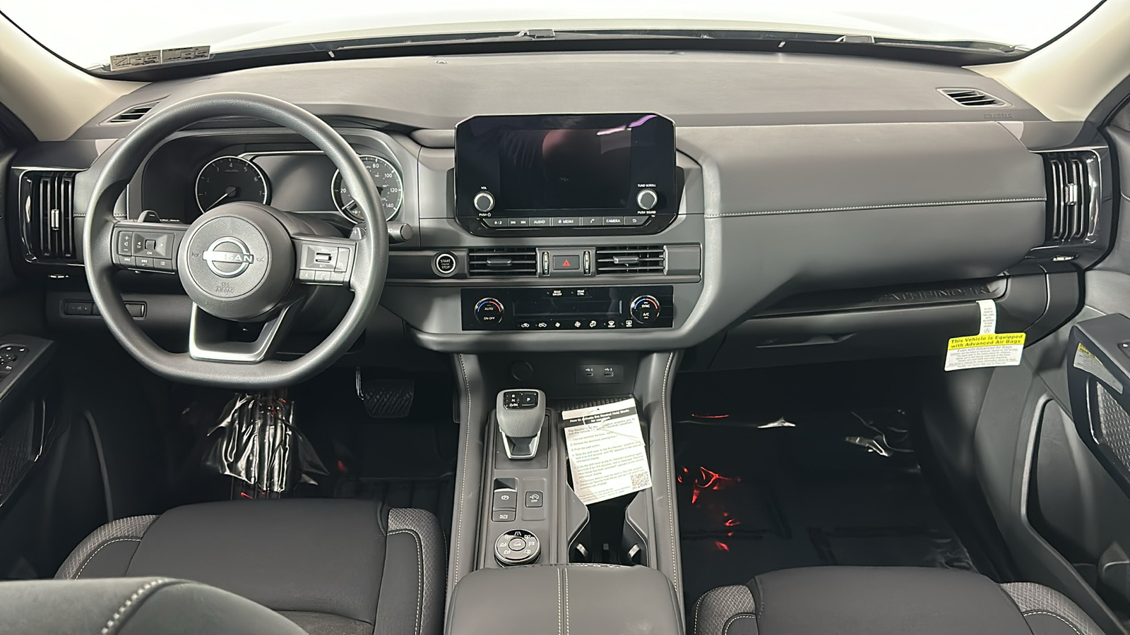 2024 Nissan Pathfinder S 19