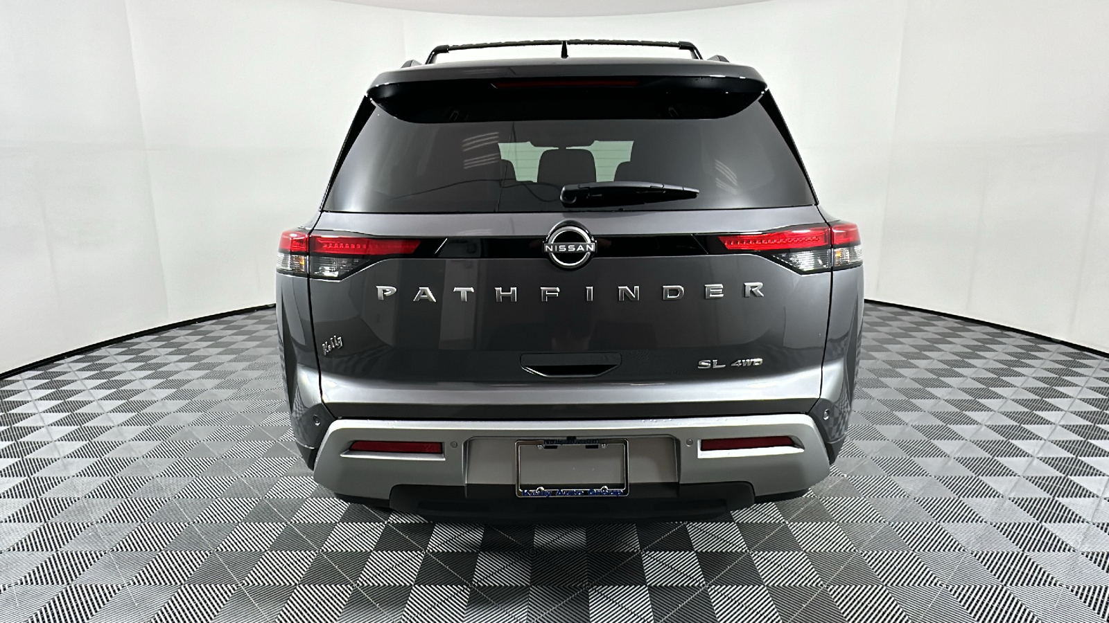 2024 Nissan Pathfinder SL 6