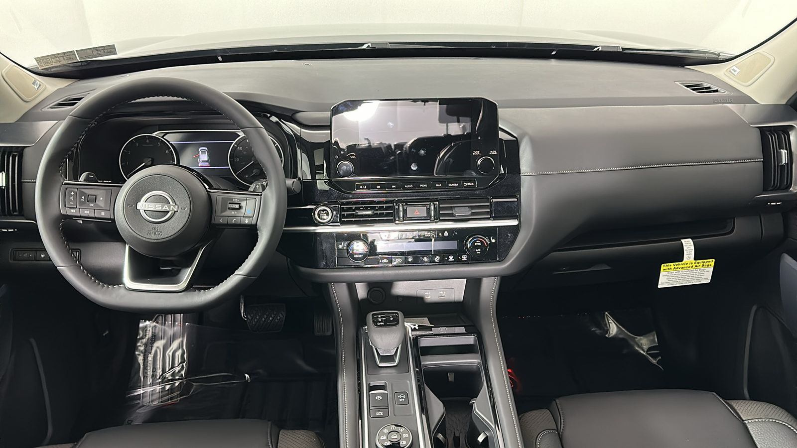 2024 Nissan Pathfinder SL 19