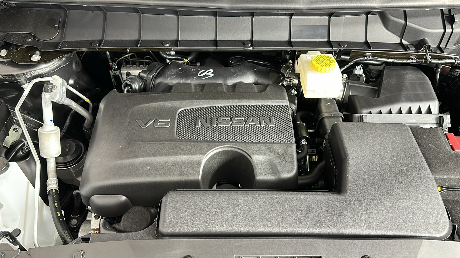 2024 Nissan Pathfinder SL 32