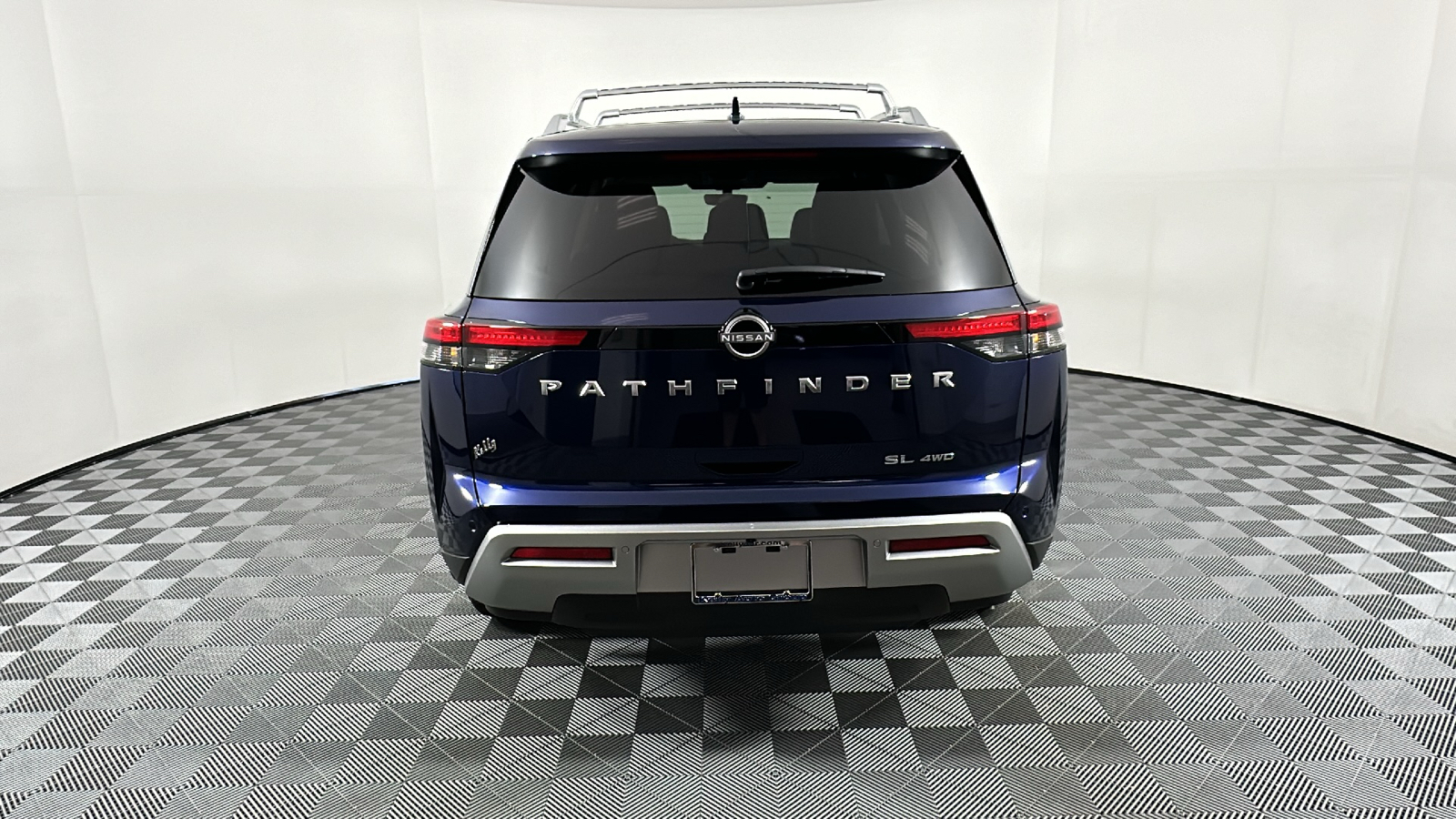 2024 Nissan Pathfinder SL 6