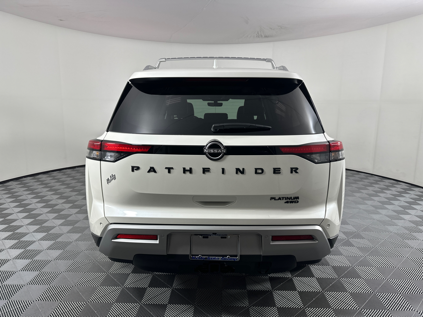 2024 Nissan Pathfinder Platinum 6