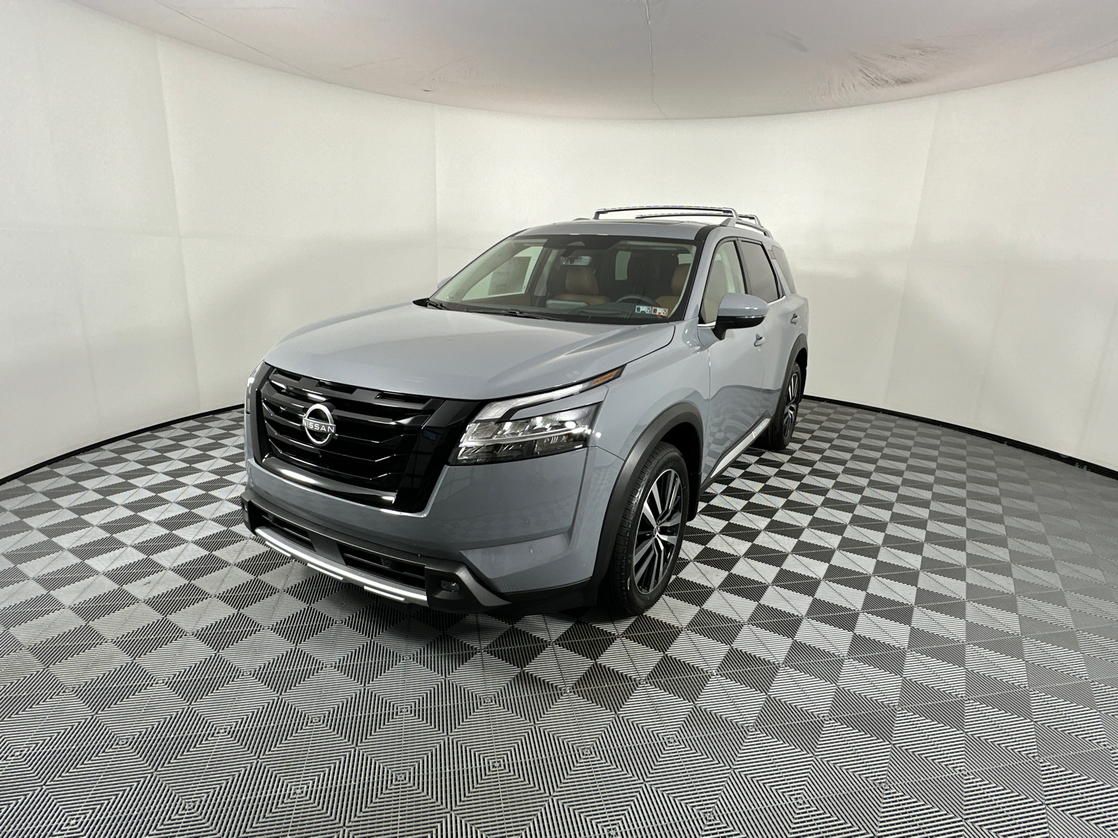 2024 Nissan Pathfinder Platinum 3