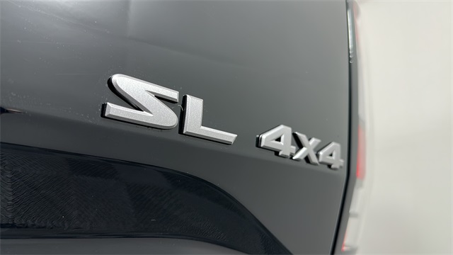 2024 Nissan Frontier SL 10