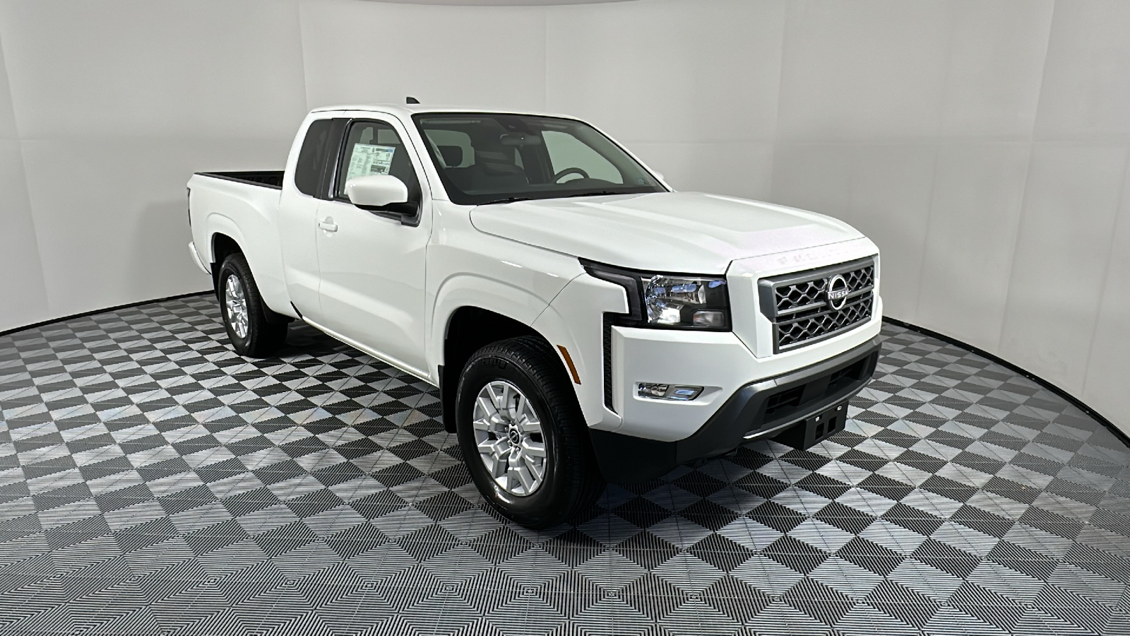 2024 Nissan Frontier SV 1