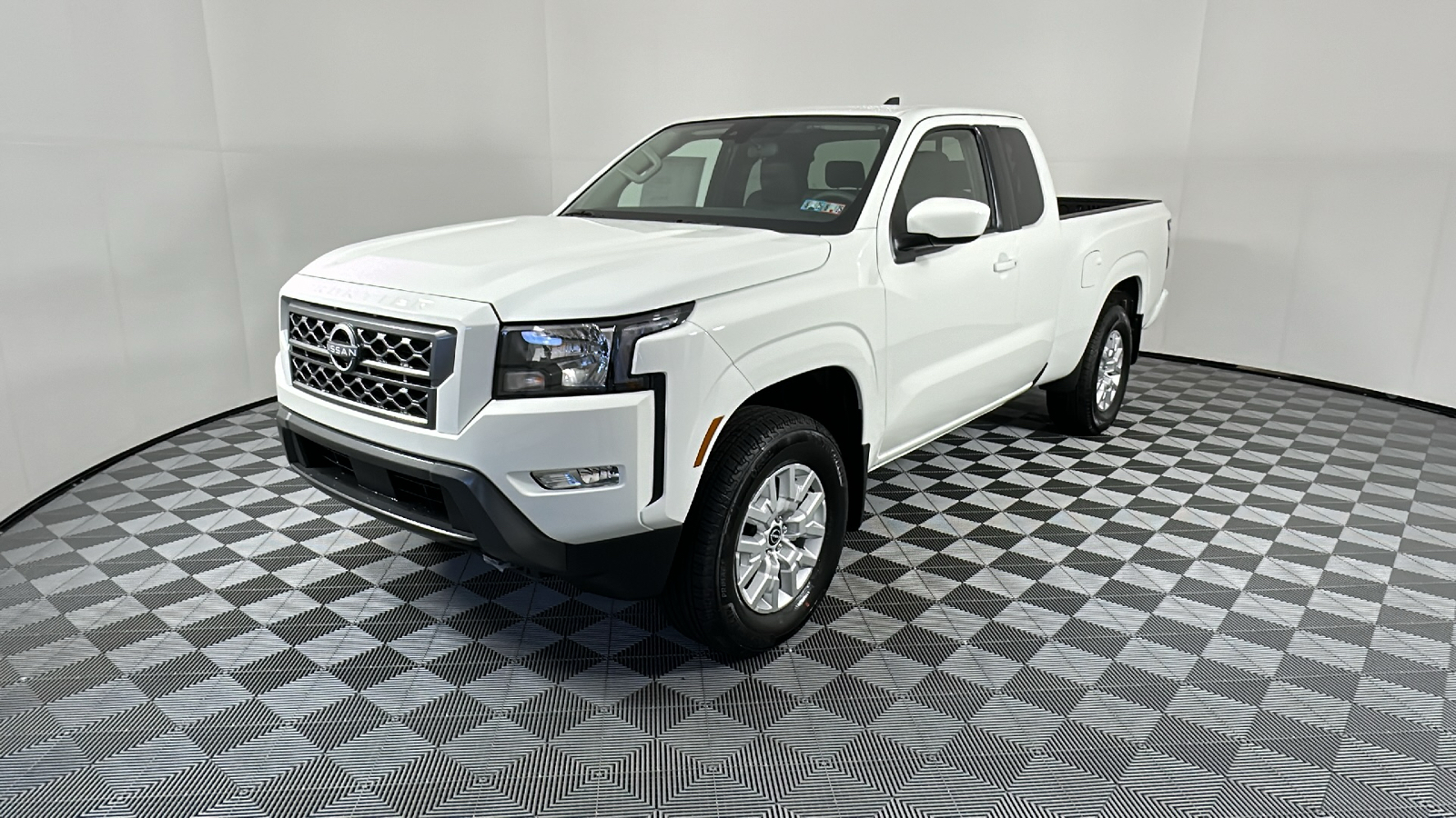 2024 Nissan Frontier SV 3