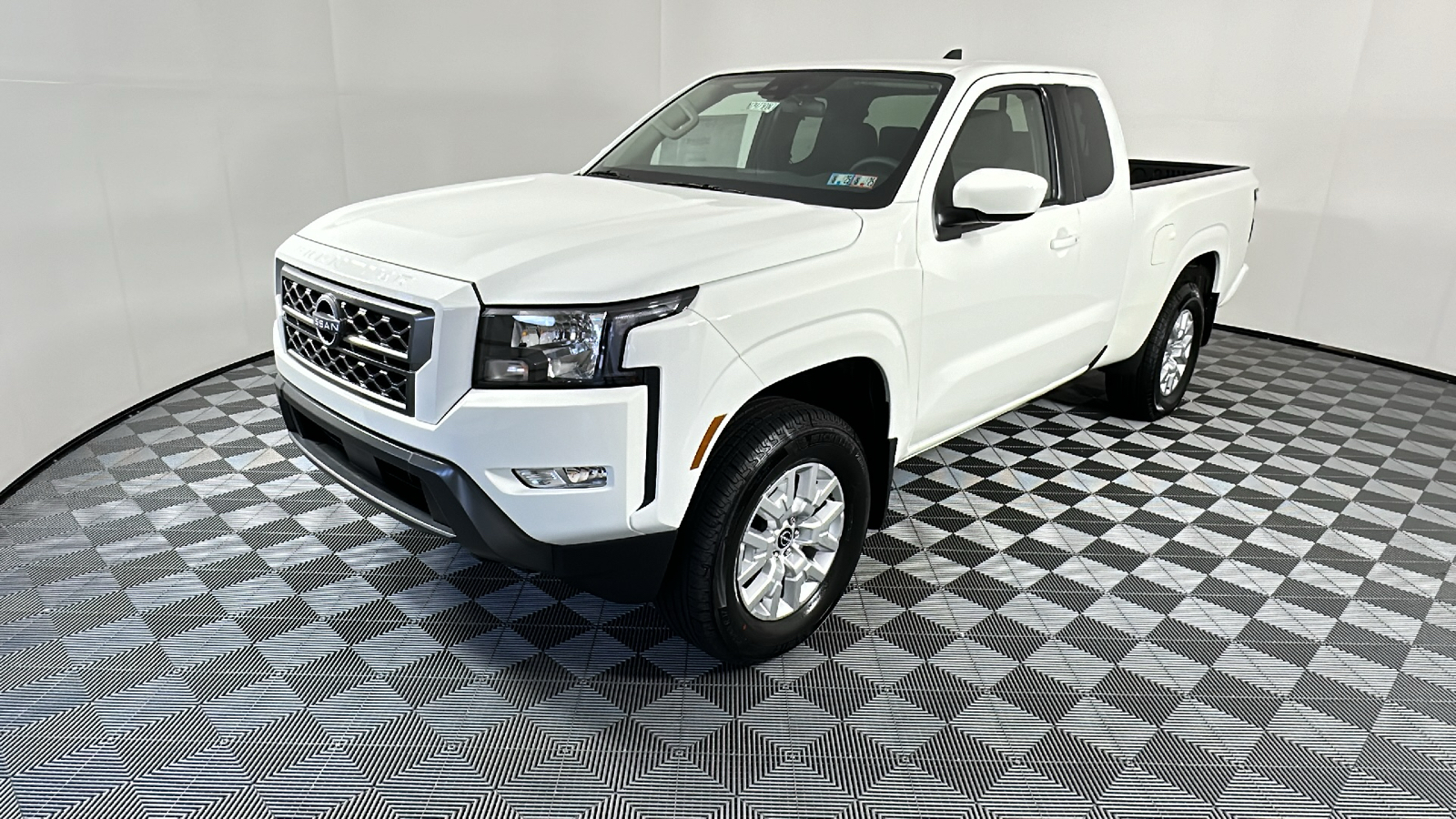 2024 Nissan Frontier SV 3