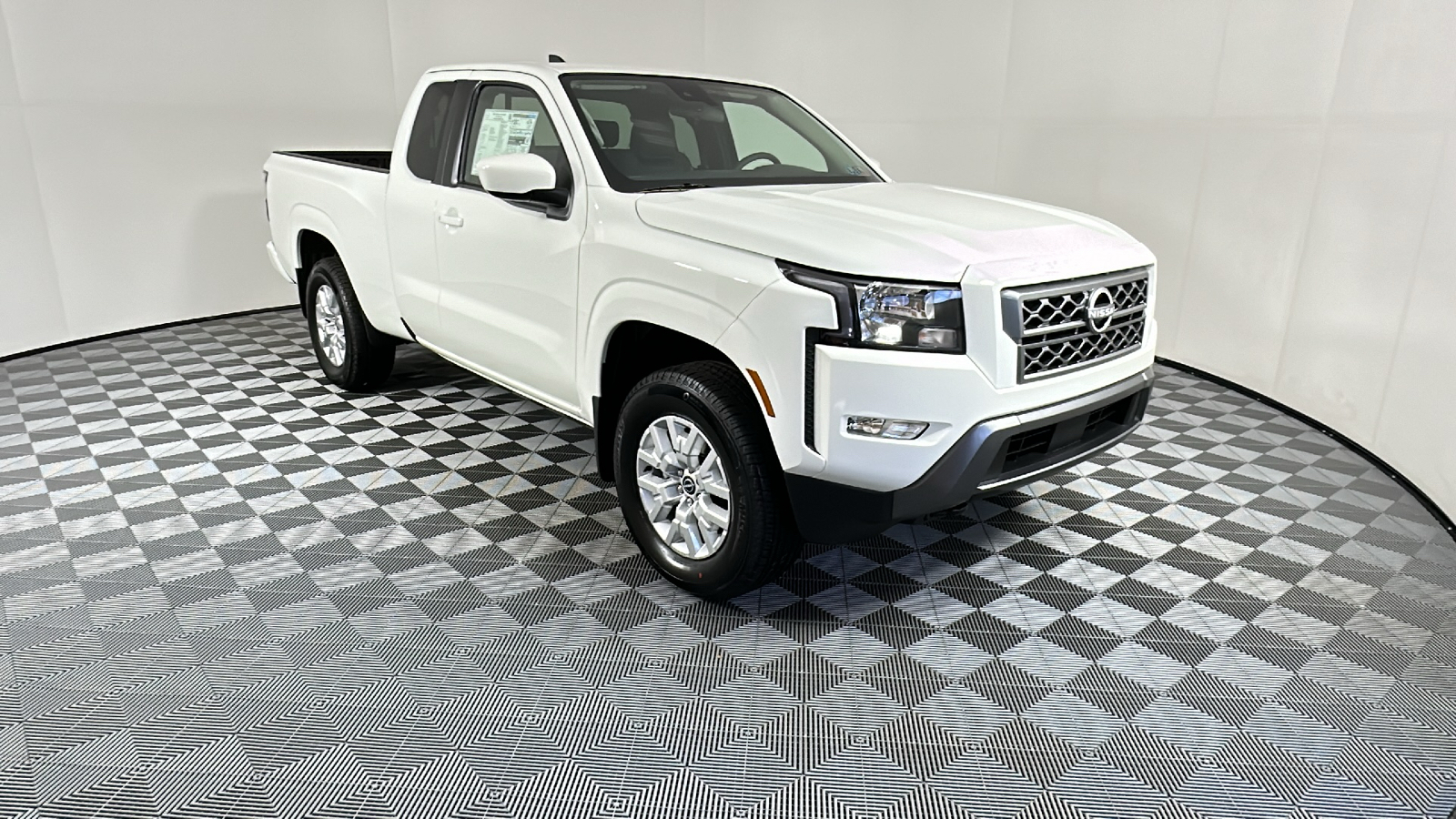 2024 Nissan Frontier SV 1