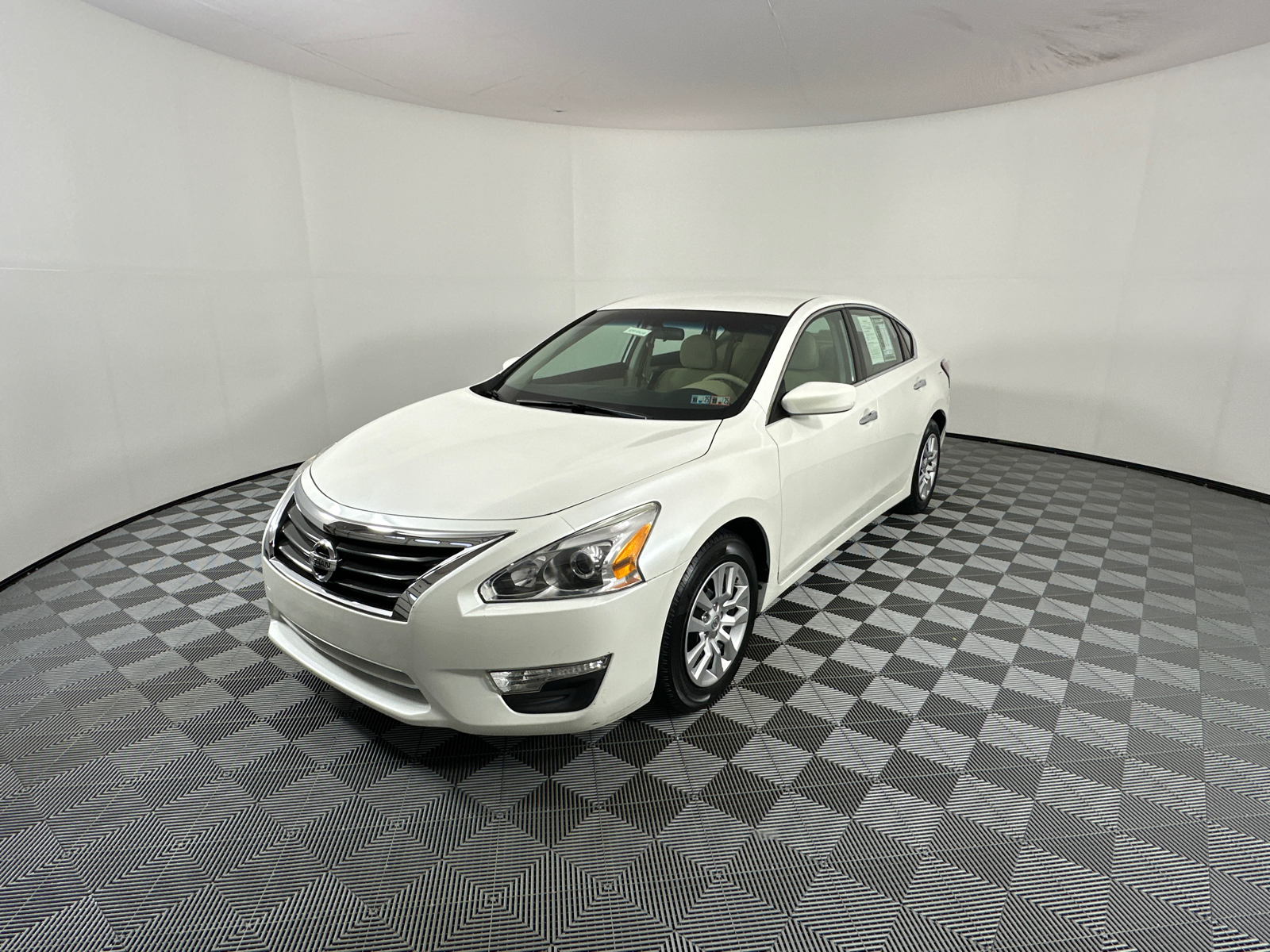 2014 Nissan Altima 2.5 S 3