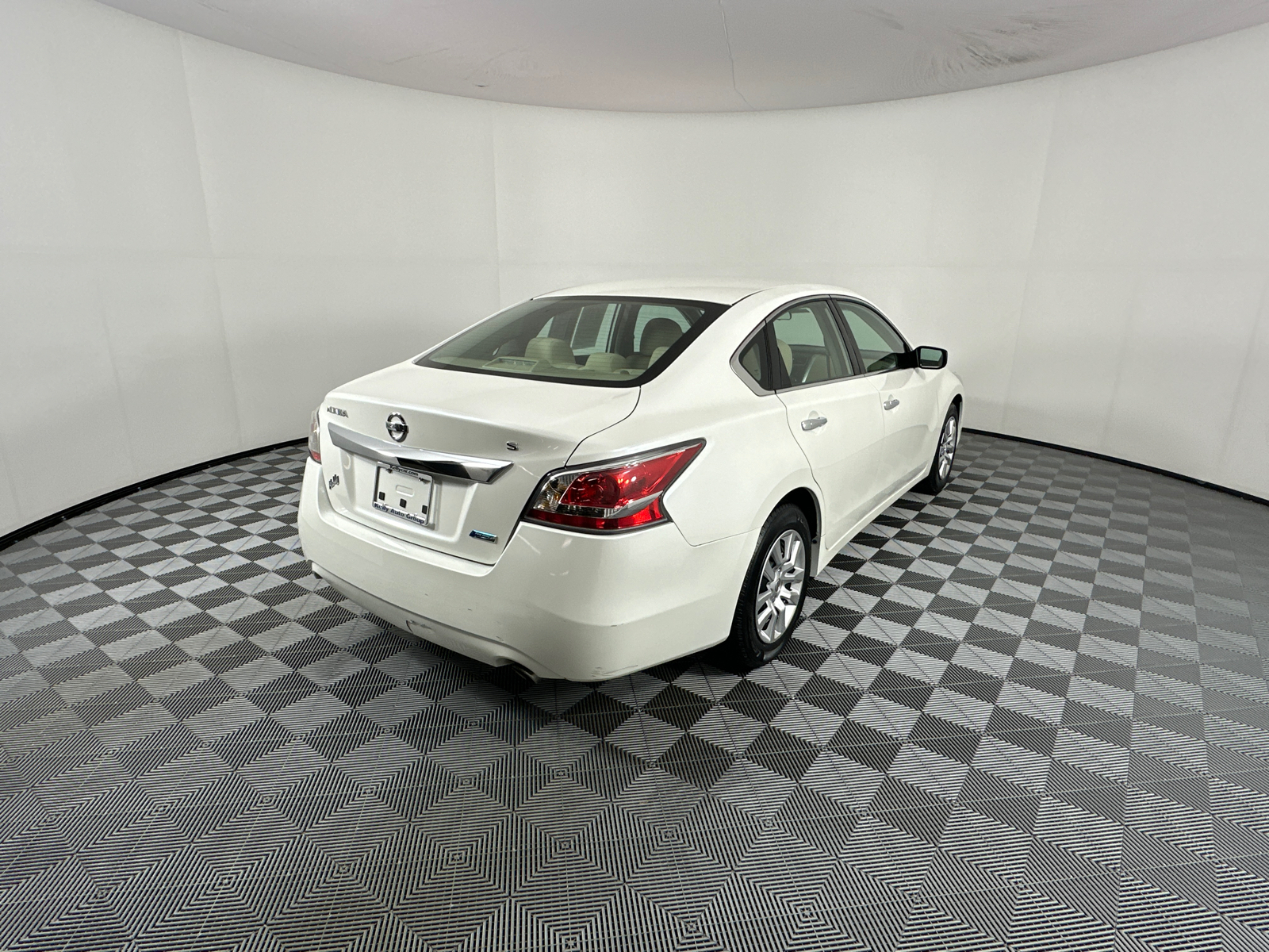 2014 Nissan Altima 2.5 S 7