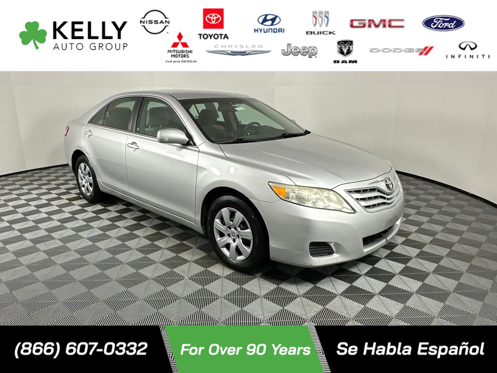 2010 Toyota Camry SE 1