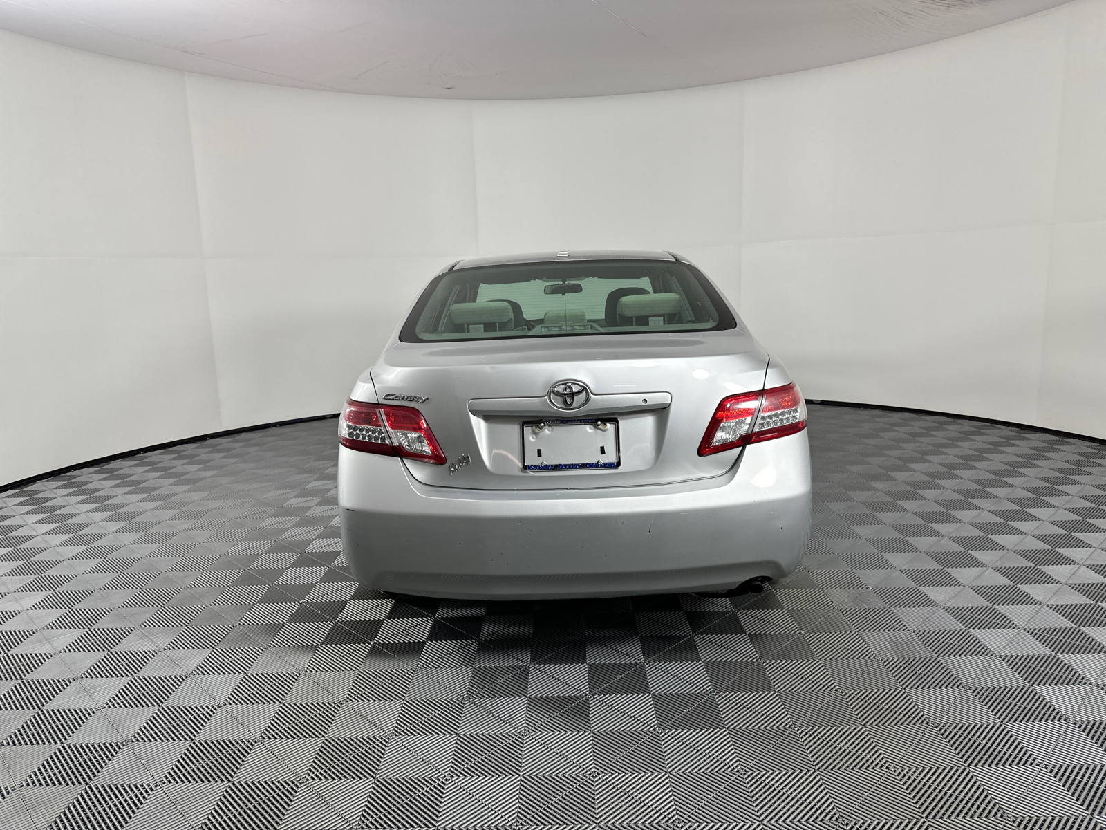 2010 Toyota Camry SE 6